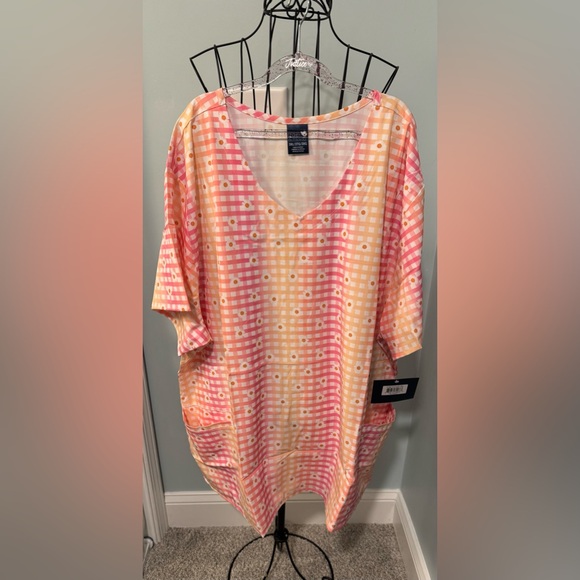 zoe + chloe Tops - New Zoe + Chloe “Check Up” Pink Yellow Plaid Daisy 3X 3XL V neck scrub top Women
